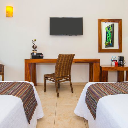 Готель Quinta Bella Huatulco Екстер'єр фото
