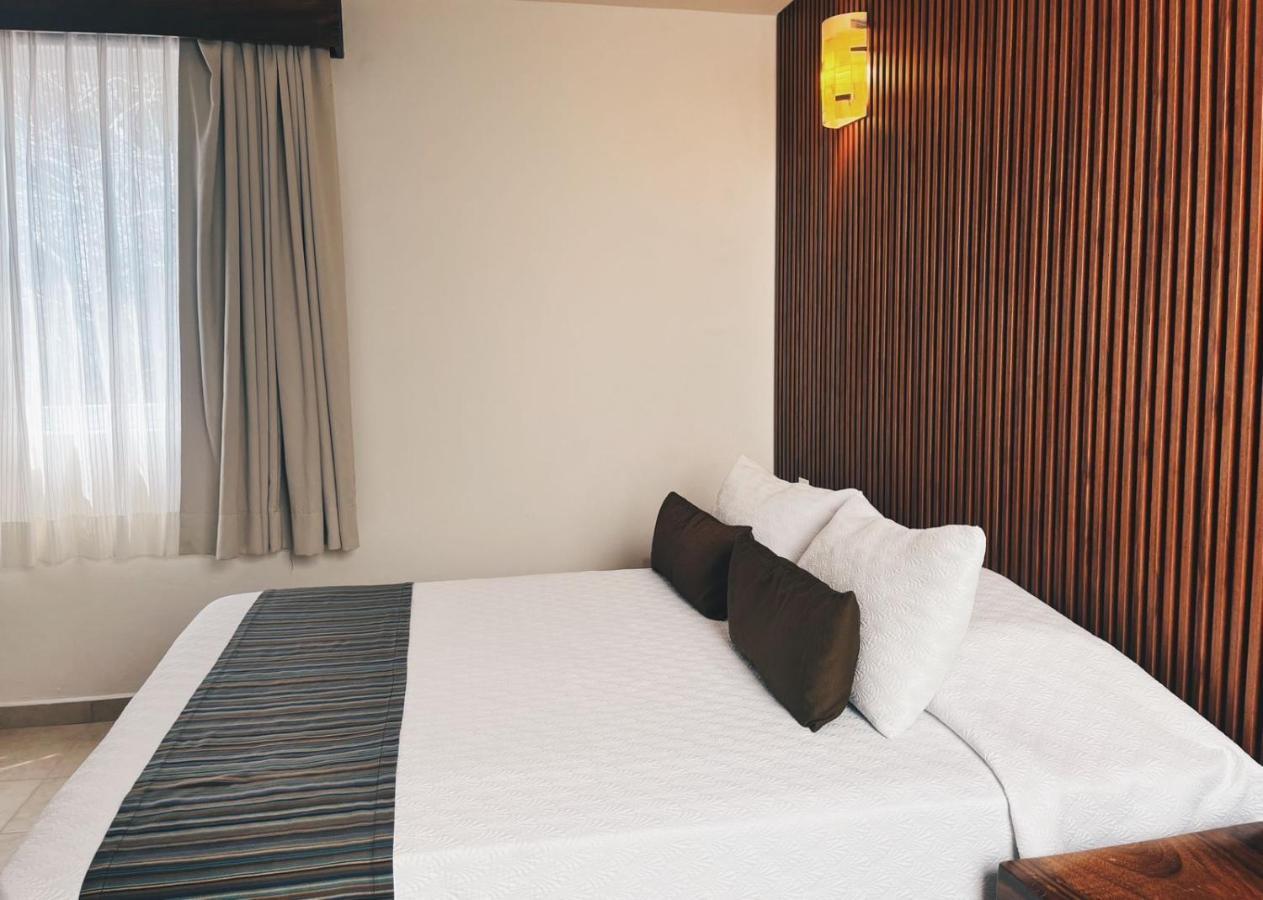 Готель Quinta Bella Huatulco Екстер'єр фото